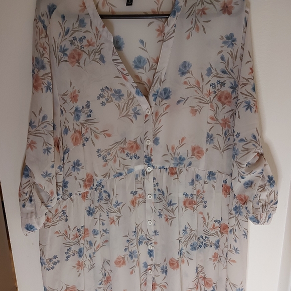 Torrid Sheer Floral High-Low Blouse/Cover Up - Picture 3 of 9